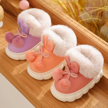 2024 Нова зимна памучен обувки за момичета с топката, красиви обувки на принцесата, детски домашни нескользящие плюшени топли зимни обувки