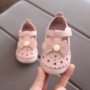 Сандали за малки момичета с лятна лък, отворени обувки за малките принцеси на подметка 0-1 години 3 Обувки за малки момичета Бебе E625